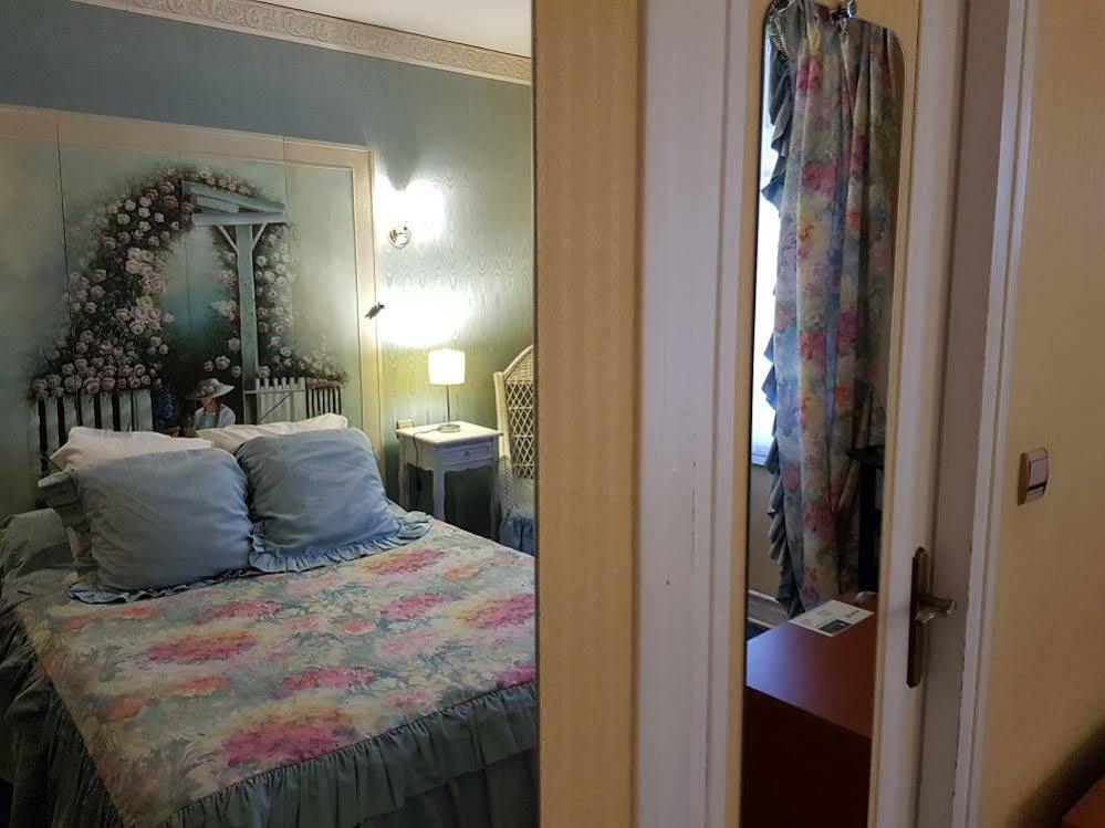 Hostellerie Du Grand Sully Luaran gambar